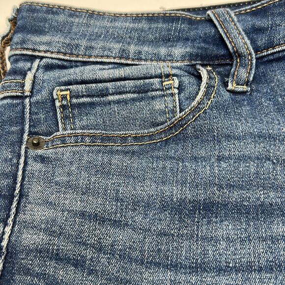 Abercrombie & Fitch Junior's High Waisted Blue Denim Cuffed Shorts Size 8R - Picture 14 of 14
